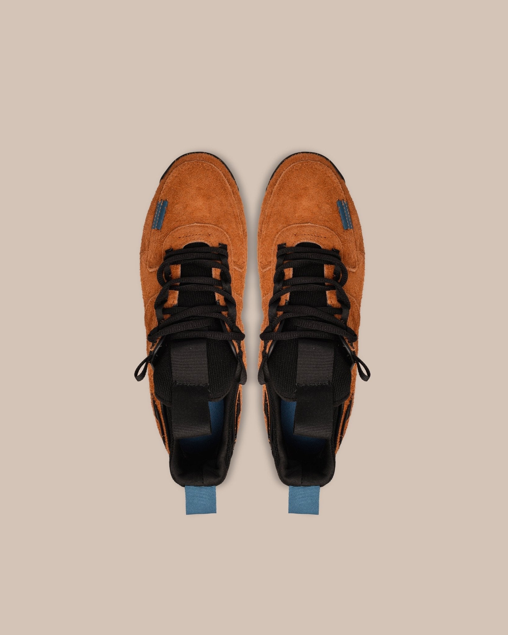 top view / Approach / Auburn color features tabaco colored hairy suede upper, gross grain webbing for laces. helastic heel detail, stretch mesh internal bootie, vintrage vibram hiking outsole and eva midsole.