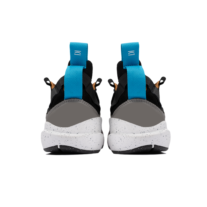 Back view, The Contera Kalahari is a Runner with grey leather black suede and tabaco orange leather, Blue webbing heel pull, Black webbin tongue pull, Black webbing lace system, painted eva midsole ande black rubber outsole.